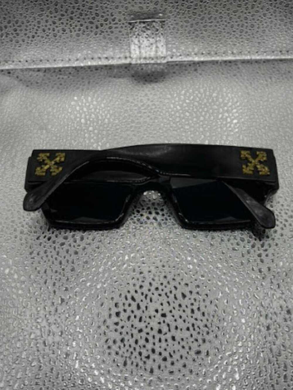 Black and Gold Sunglasses Off-White Sunglasses - Picture 4 of 5